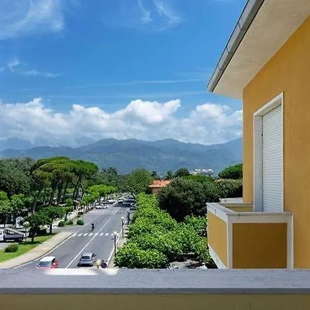 Eden Park Hotel 3*